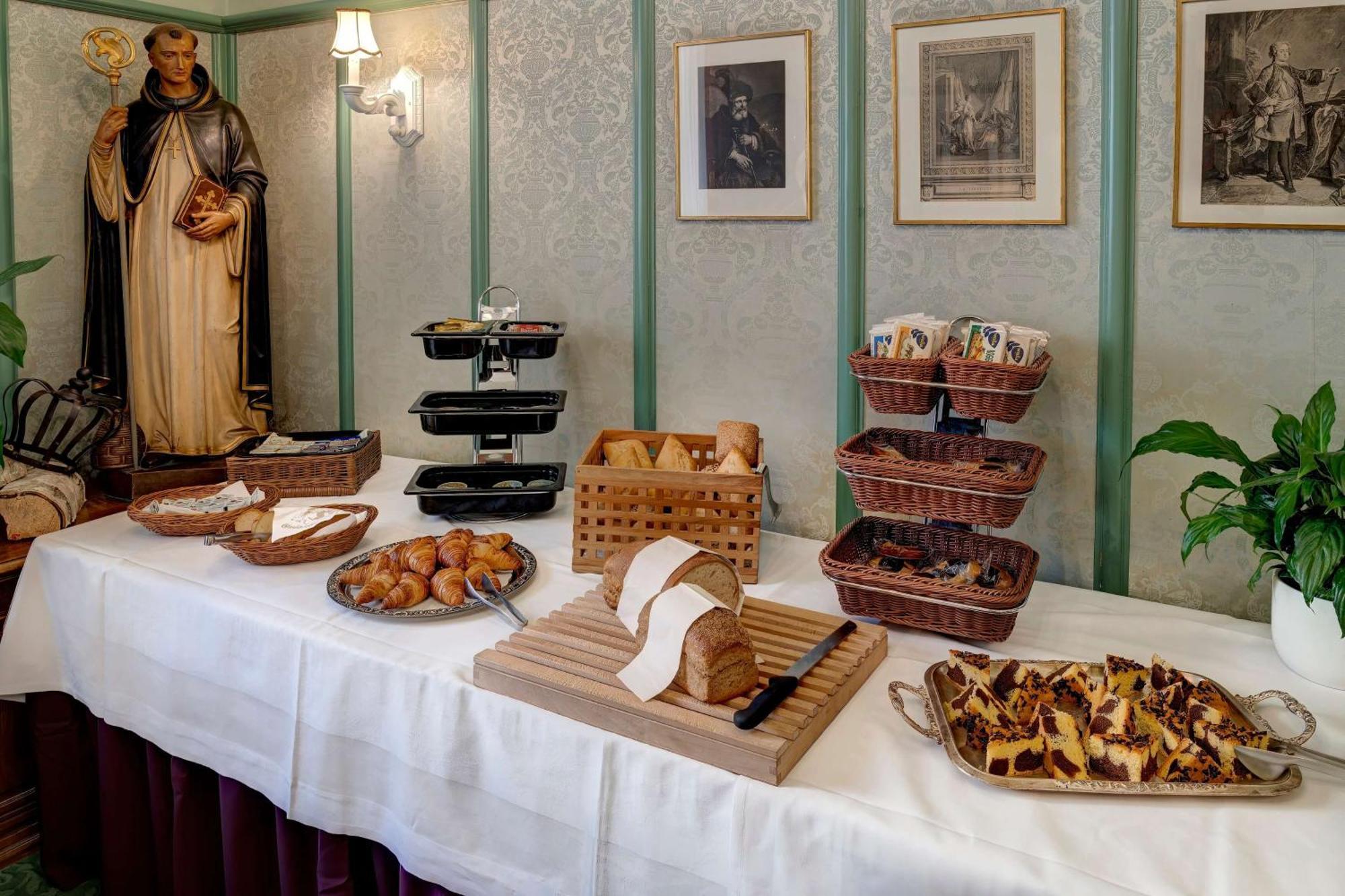 Hotel Krone Рилазинген-Ворблинген Экстерьер фото
